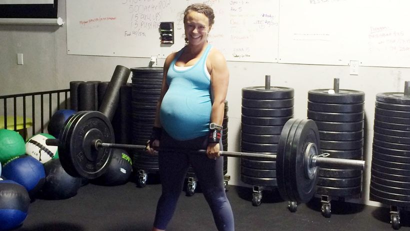 Cvičení a sport v těhotenství: Jak se bezpečně hýbat a kdy už je to moc?