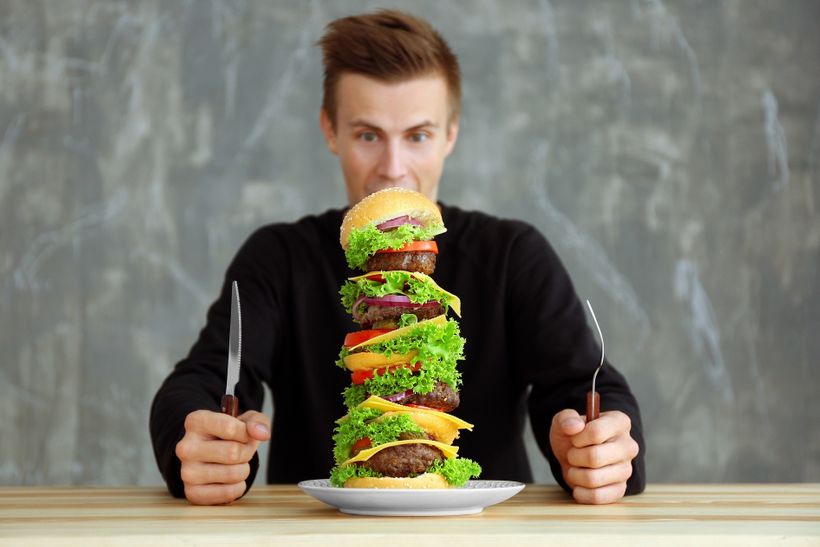 Jíte málo, tvrdě makáte, a přesto nehubnete? Tak zkuste jíst víc!