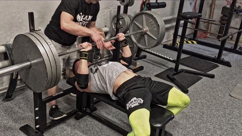 Fitness vnímám jako divadlo, já jsem ale hlavně trenér, říká Jonáš Petřík