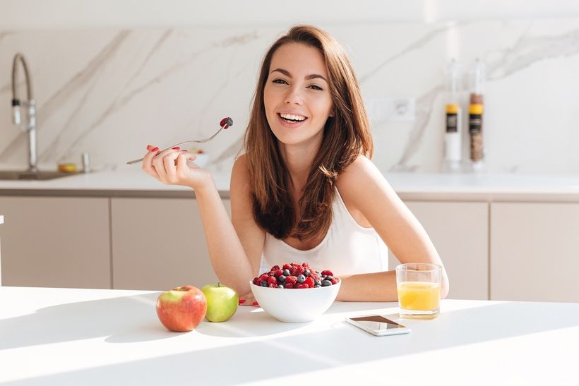 5 chyb, kterými zabíjíte zdravou snídani. Neděláte nějakou z nich?