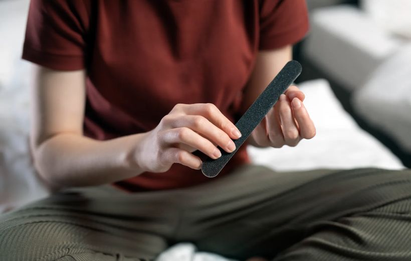 Bílé skvrny na nehtech: co je způsobuje?