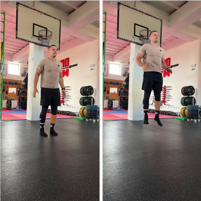 Muž předvádějící cvik kotníkové poskoky