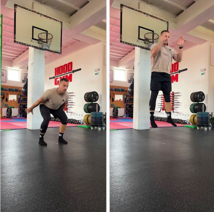 Můž předvádějící cvik výskoky s protipohybem