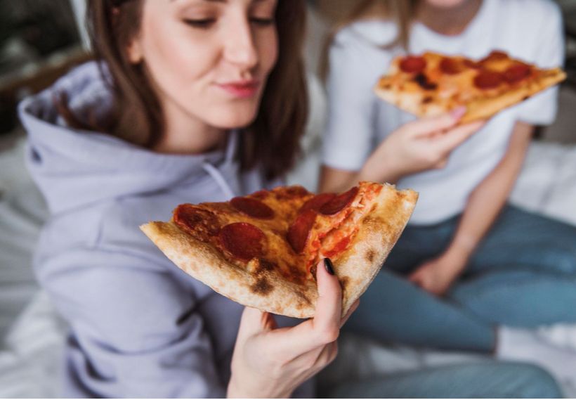 10 večerných hriechov, ktoré ti škodia pri chudnutí