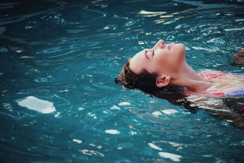 7 dôvodov, prečo som vďaka plávaniu zdravší aj výkonnejší