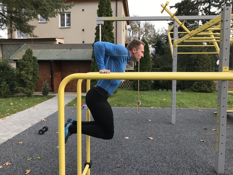 Tréning na workoutovom ihrisku ako plnohodnotná náhrada za posilňovňu. Ako na to?