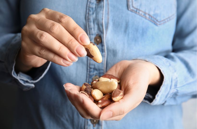 10 zdrojů zdravých tuků: Rozšiřte svůj jídelníček o ryby, ořechy nebo čokoládu
