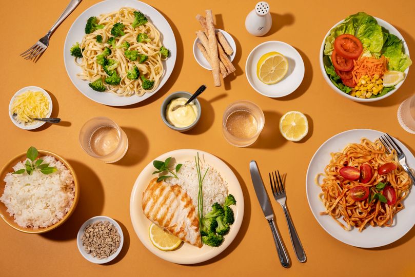 Jak může vypadat vzorový jídelníček pro průměrnou aktivní ženu?