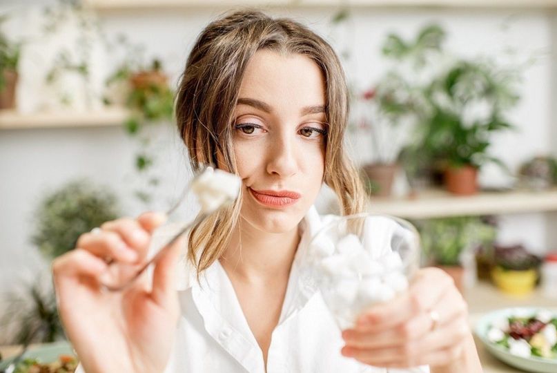 Hormonálna antikoncepcia: druhy, využitie, potenciálne výhody a riziká
