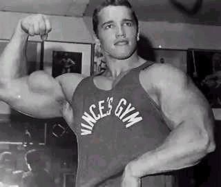 Arnold Schwarzenegger - stále v tréninku