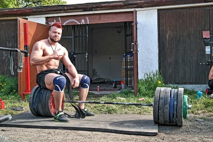 Fitness vnímám jako divadlo, já jsem ale hlavně trenér, říká Jonáš Petřík