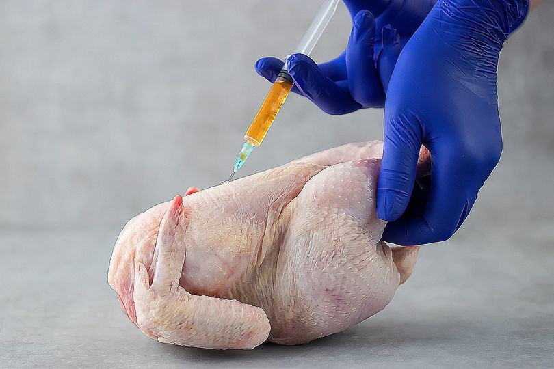 Kuřecí maso plné hormonů a antibiotik: Fáma, nebo reálné nebezpečí?