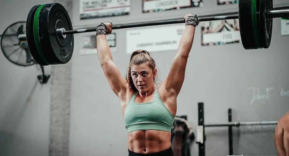 Military press a Push press: nejlepší cviky pro rozvoj síly ramen
