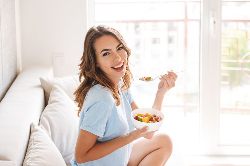 Mindful eating: 5 krokov, ako začať jesť vedome, ľahšie chudnúť a zbaviť sa emočného jedenia