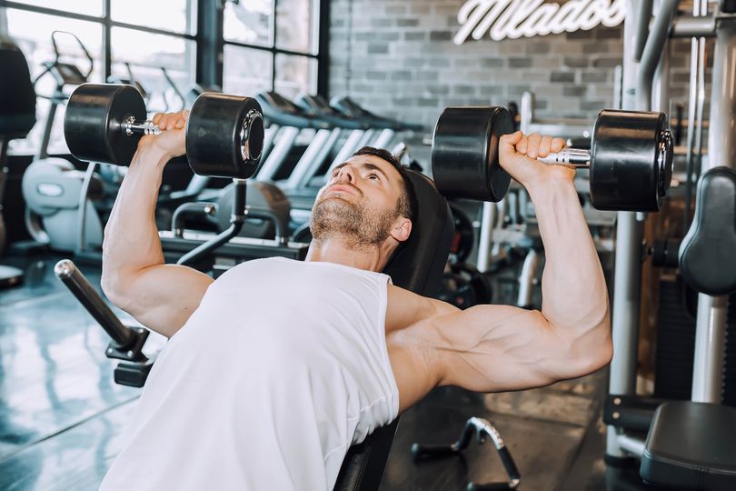 Rozvoj hrudníku: 4 cesty k objemným prsním svalům