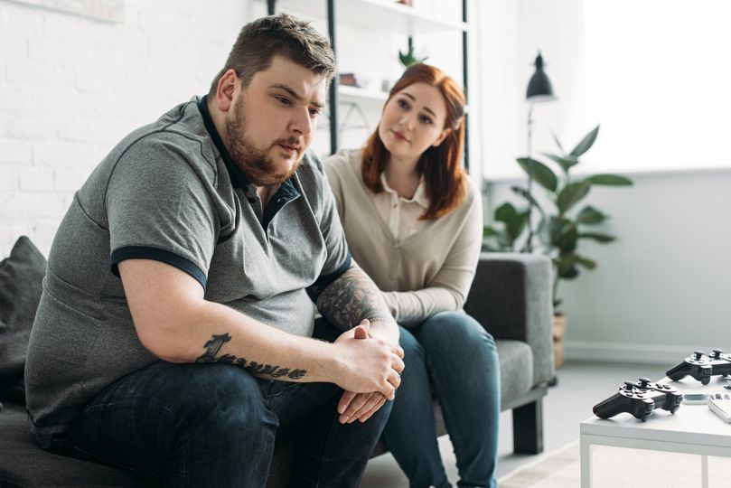 Tloustnutí a méně svalů. Jak se na vašem těle projevuje stres?