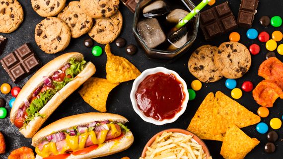Ultraspracované potraviny: Prečo ich toľko jeme a čo robia s naším telom?