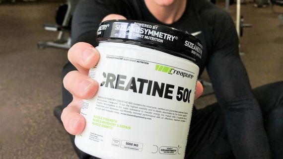 Základní suplementy na cvičení, které má smysl užívat