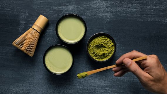 Matcha: zdravotní benefity, jak vybrat kvalitní prášek a jak ji správně připravit