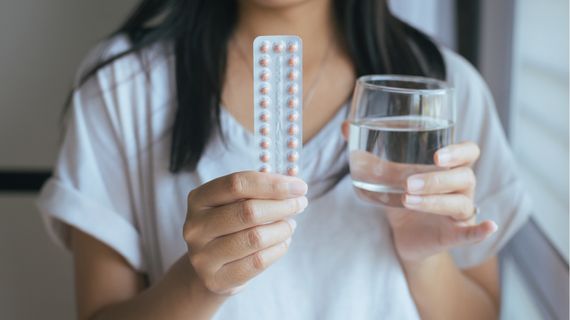 6 mýtov o hormonálnej antikoncepcii: naozaj spôsobuje neplodnosť a priberanie na hmotnosti?
