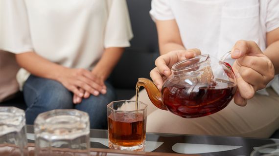 Cold brew, iced tea nebo klasický: jak vybrat správný způsob přípravy čaje?