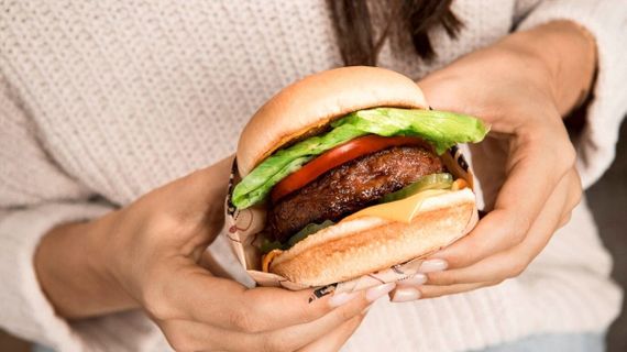 Beyond Burger: Je tato náhražka masa opravdu zdraví prospěšná?