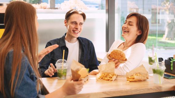 Jde se zdravě najíst ve fast-foodu? Poradíme jak si vybrat