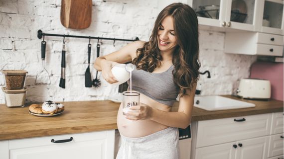 Ktorým potravinám a nápojom by sa mala tehotná žena vyhýbať?
