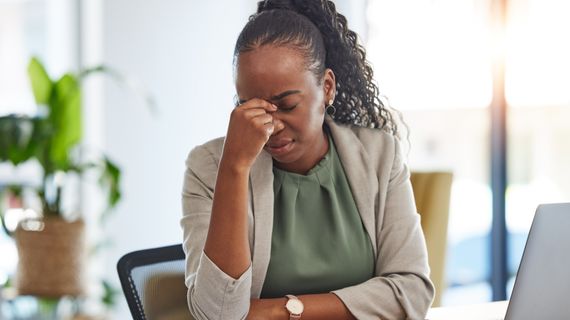 Mozková mlha neboli brain fog: jaké jsou příčiny a existují léčebné metody?