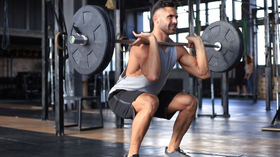 O koľko kalórií a na ako dlho dokáže silový tréning zrýchliť metabolizmus?