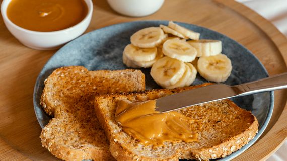 Ořechová másla a krémy: Jaké vybrat a můžu si je dopřát i během hubnutí?