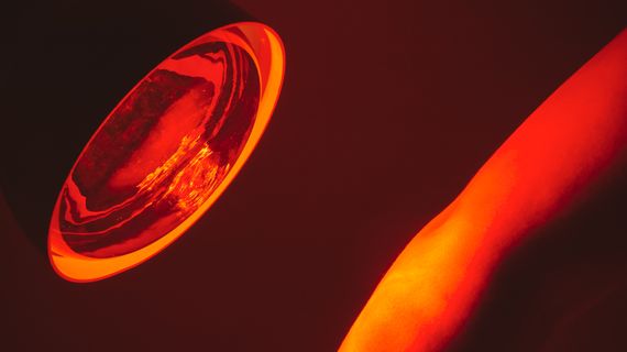 Pomáha terapia červeným svetlom so športovou regeneráciou?