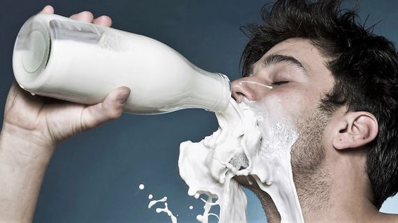 Pravda o mléku! Jsou mléčné výrobky opravdu škodlivé?