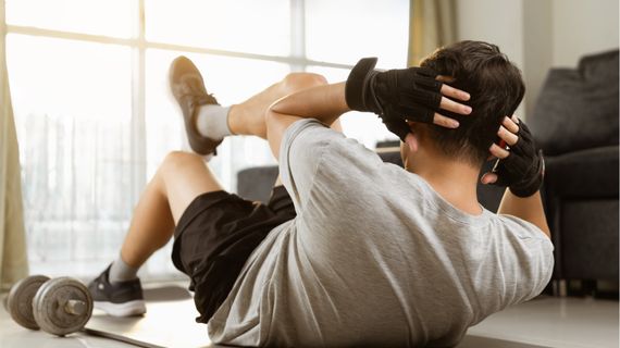 Proč nikdy nezhubnu břicho díky sklapovačkám?