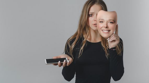 Skreslený svet sociálnych sietí spôsobuje depresie a úzkosti. Ako sa im vyvarovať?