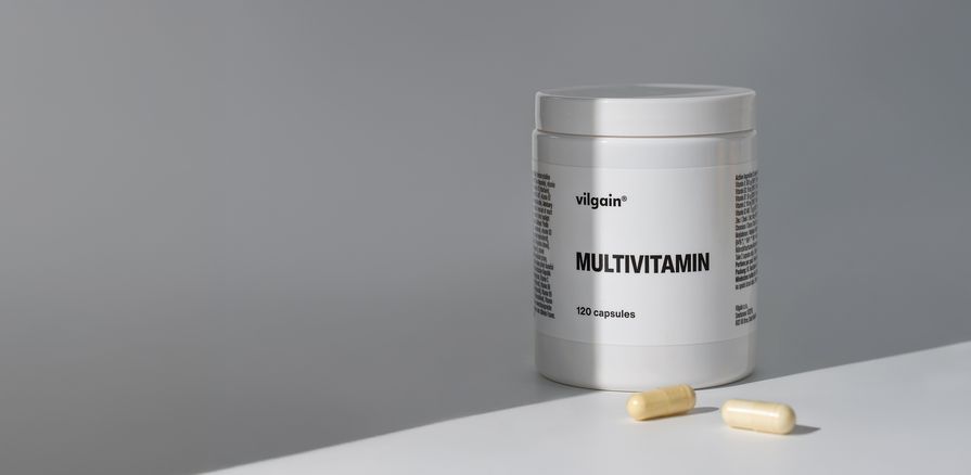 Dávka 13 vitaminů 
a 7 minerálních látek 
ve 2 kapslích