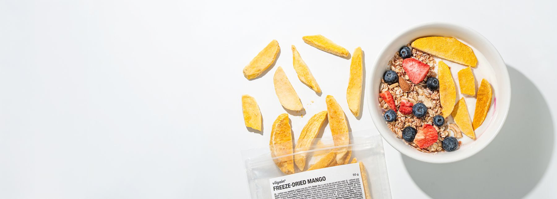Gently dried crunchy fruit with
no added sugar