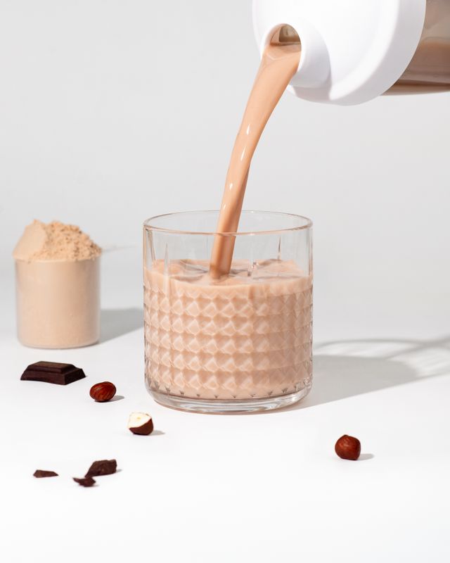 Vilgain Grass-Fed Whey Protein čokoláda/lískový ořech 2000 g Obrázek