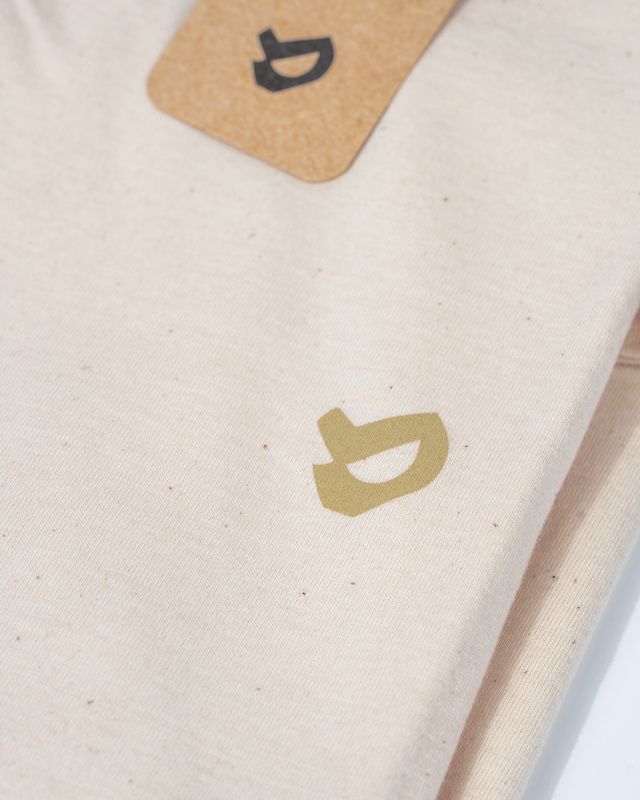 Vilgain Mask Badge Tee – XS Natural Raw Obrázek