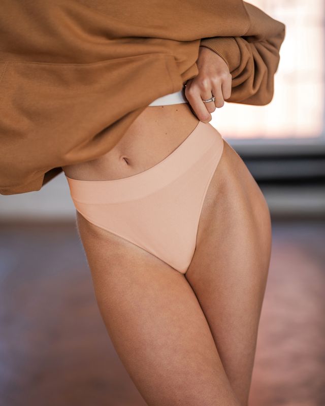 Vilgain Workout Thong L/XL Peach fuzz Obrázek