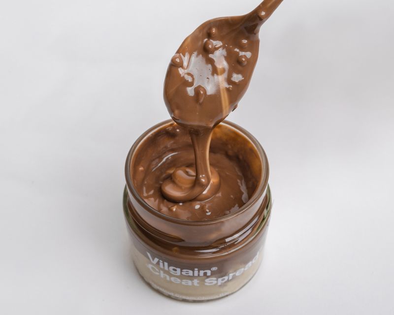 Vilgain Cheat Spread Lískooříškový krém s čokoládou 350 g Obrázek