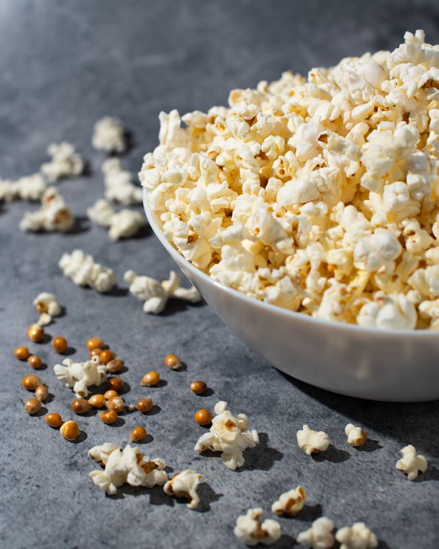 Vilgain Popcorn do mikrovlnky BIO solený ze žluté kukuřice 90 g Obrázek