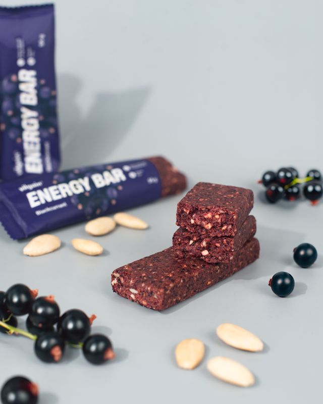 Vilgain Energy Bar černý rybíz 55 g Obrázek