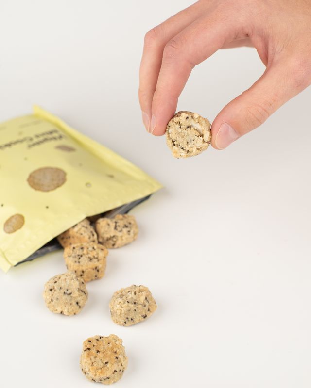 Vilgain Mini Cookies BIO chia semínka s citronem 100 g Obrázek