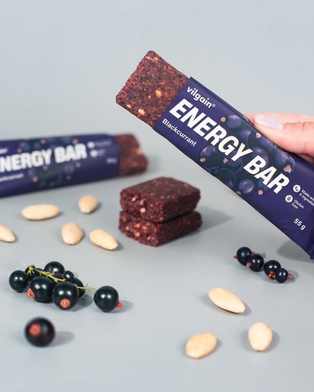 Vilgain Energy Bar černý rybíz 55 g Obrázek