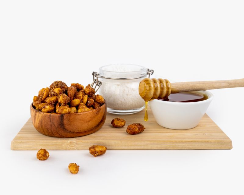 Vilgain Směs karamelizovaných ořechů med s mořskou solí 250 g Obrázek