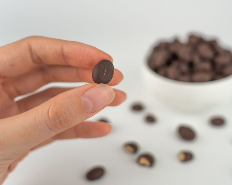 Vilgain Arašidy v horkej čokoláde 100 g Obrázek