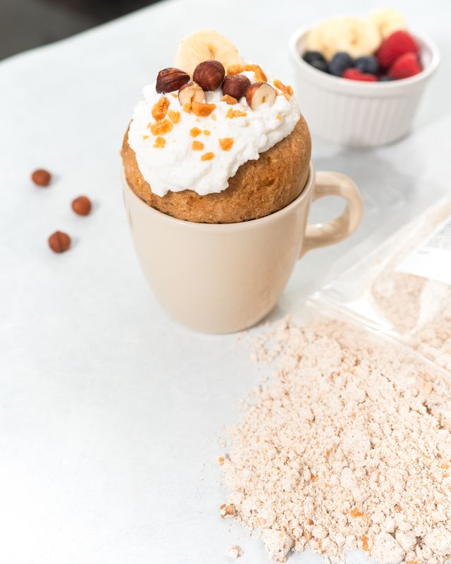 Vilgain Protein Mug Cake Mix – Toffee karamel s lískovými ořechy 420 g Obrázek