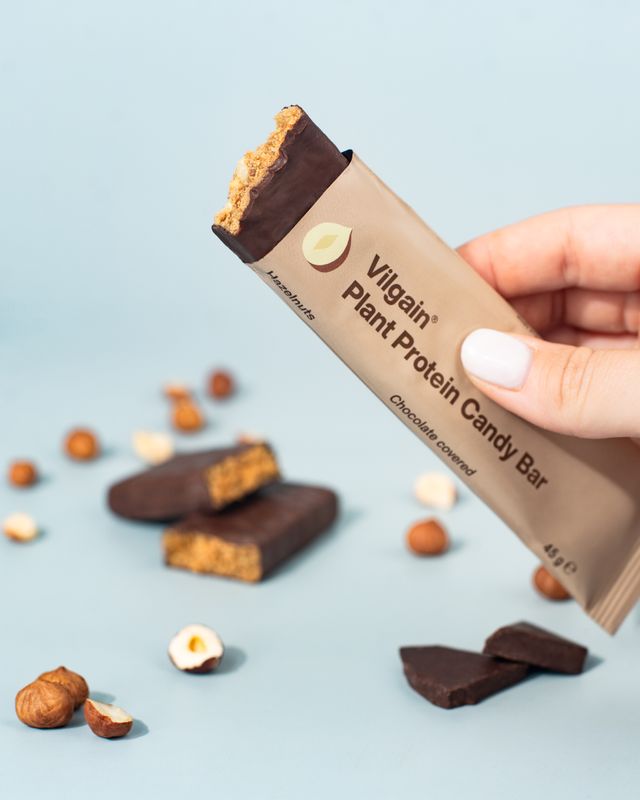 Vilgain Plant Protein Candy Bar lískové ořechy 45 g Obrázek