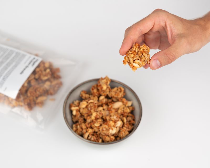 Vilgain Protein Granola bílá čokoláda 350 g Obrázek